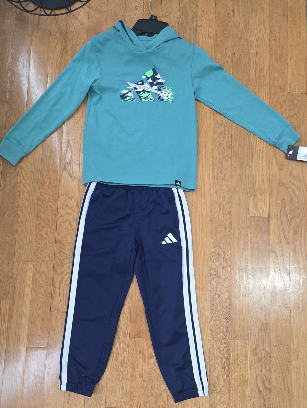 ADIDAS SIGNATURE BOYS NAVY & TEAL LONG SLEEVES HOODED T-SHIRT & PANTS SET SIZE 6